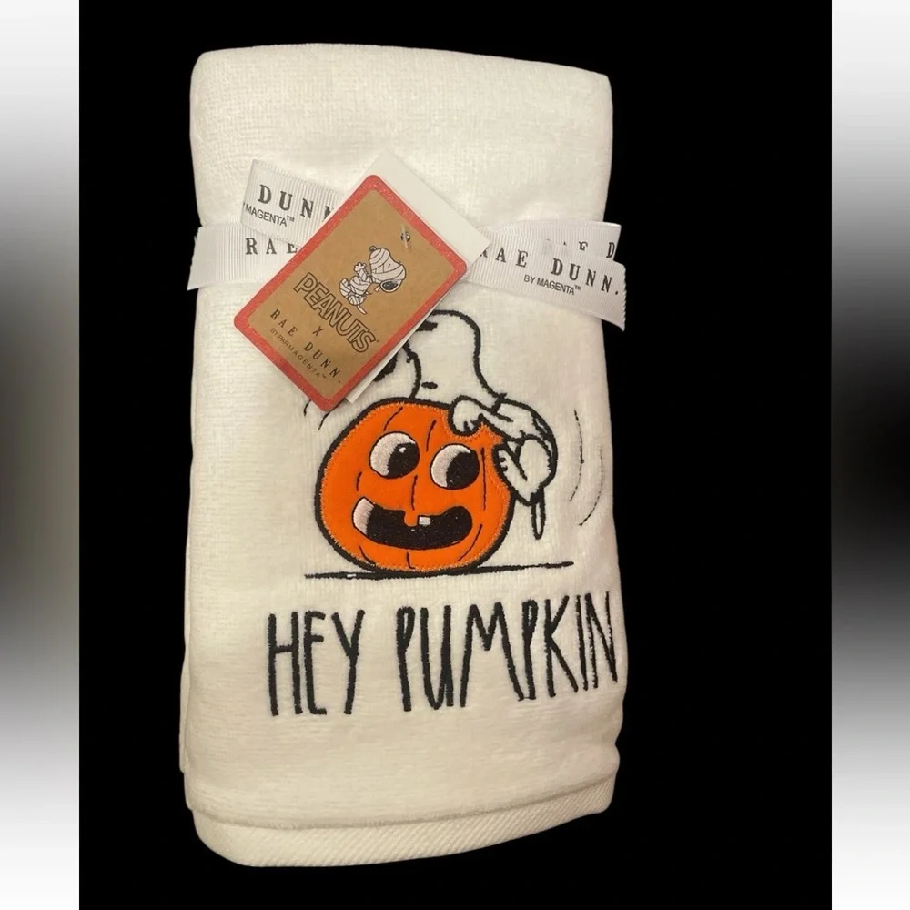 Peanuts X Rae Dunn HEY PUMPKIN Set 2 Halloween Hand Towels, 16